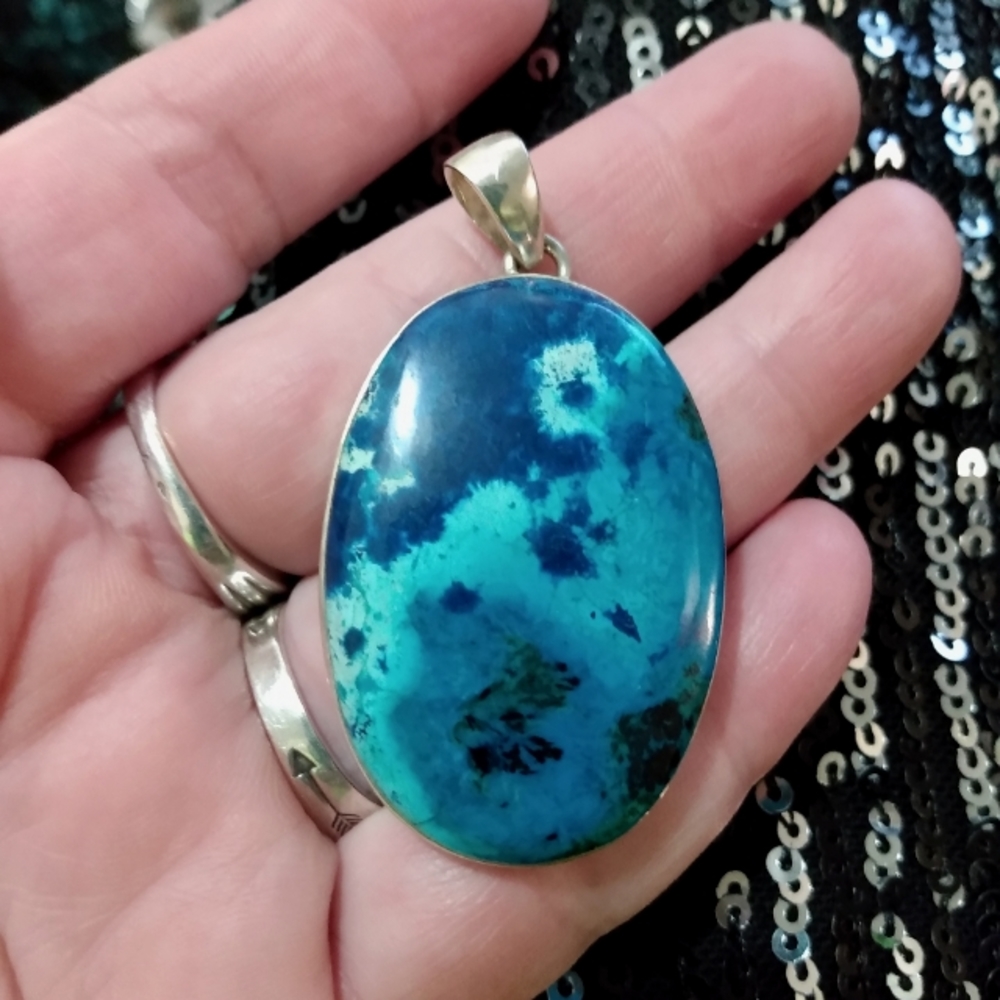 Gorgeous shattukite pendant in sterling